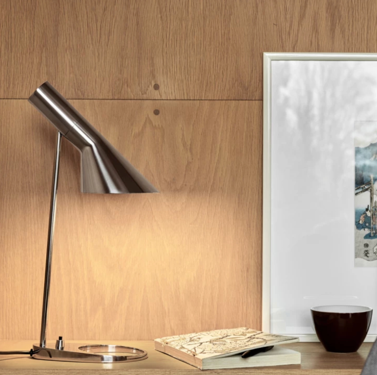 AJ Mini Table Lamp - Louis Poulsen